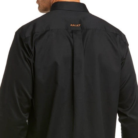 Camisa Ariat Solid Twill Negro.