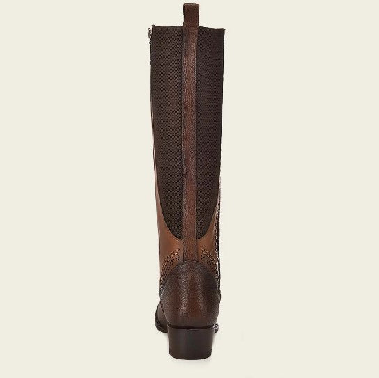 Bota tradicional en piel genuina para dama.