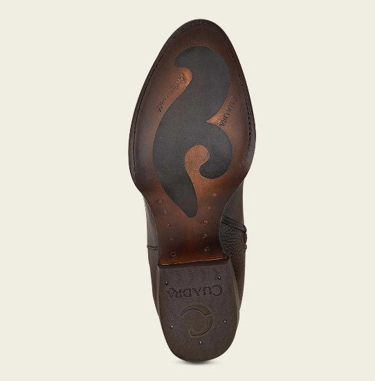 Bota tradicional en piel genuina para dama.