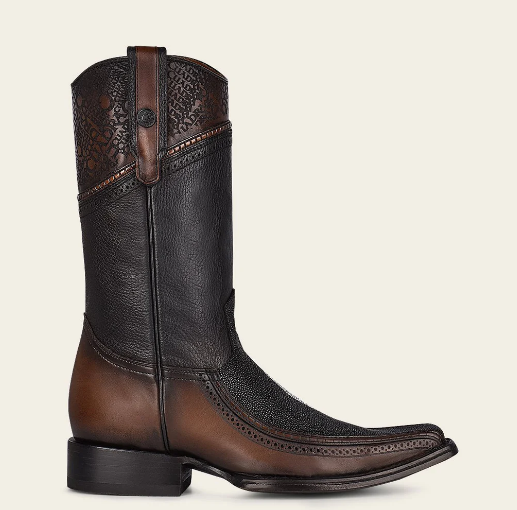 Bota fine western en piel genuina de mantarraya para caballero.