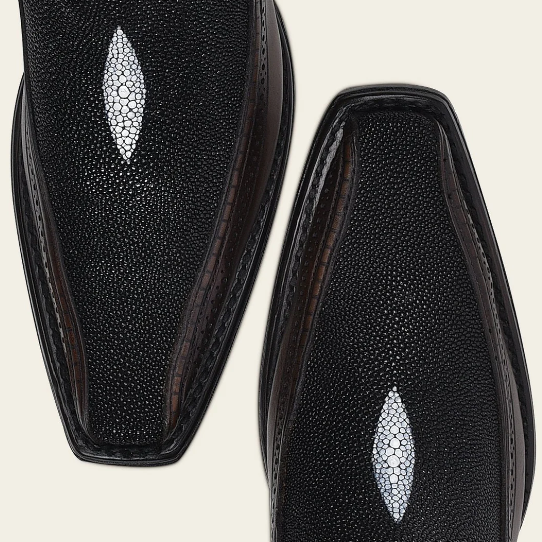 Bota fine western en piel genuina de mantarraya para caballero.