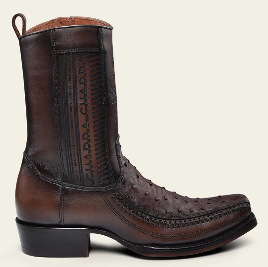 Bota casual en piel genuina de avestruz para caballero.