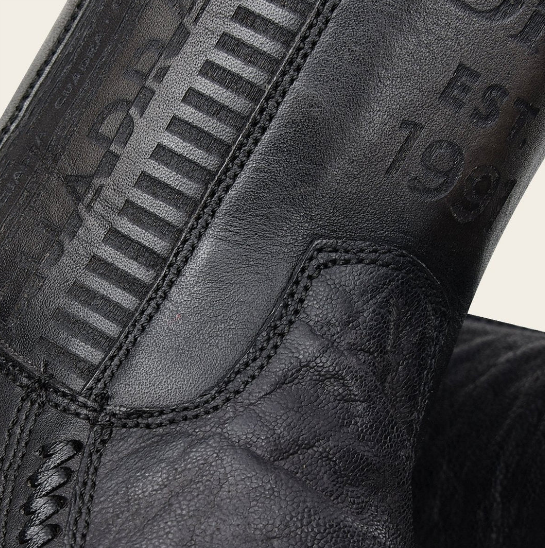 Bota casual en piel genuina de elefante para caballero.