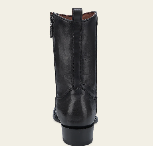 Bota casual en piel genuina de mantarraya para caballero.