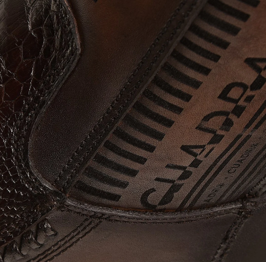 Bota casual en piel genuina de pata de avestruz para caballero.