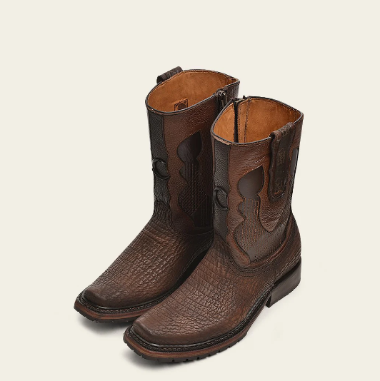 Bota tradicional en piel genuina de tiburón para caballero.