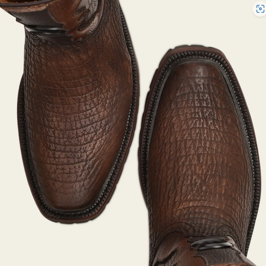 Bota tradicional en piel genuina de tiburón para caballero.