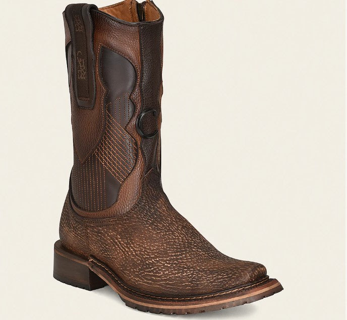 Bota tradicional en piel genuina de tiburón para caballero.