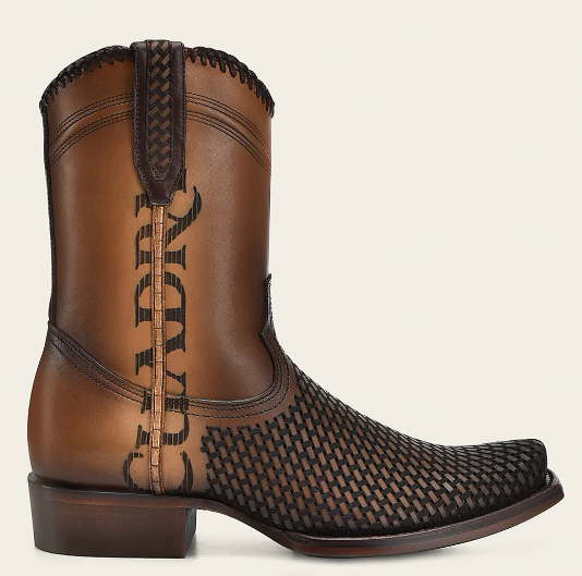 Bota casual en piel genuina para caballero.