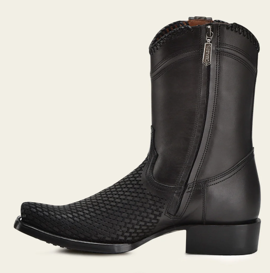 Bota casual en piel genuina para caballero.