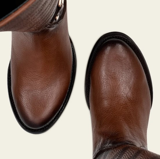 Bota casual en piel genuina para dama.