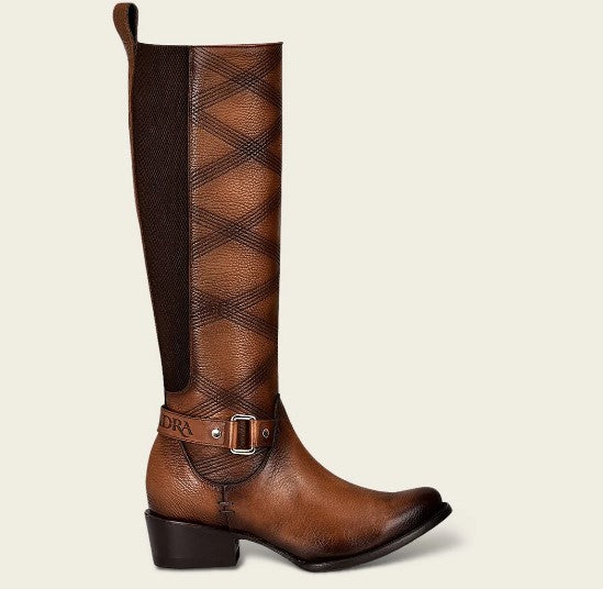 Bota casual en piel genuina para dama.