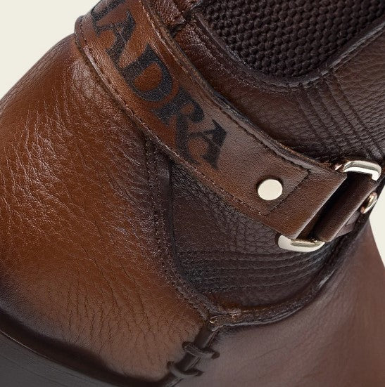 Bota casual en piel genuina para dama.
