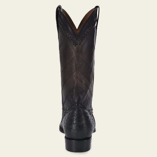 Bota tradicional en piel genuina de avestruz.