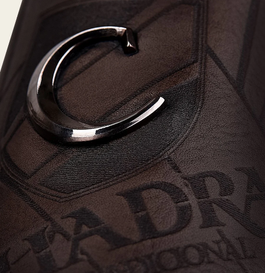 Bota tradicional en piel genuina de avestruz.