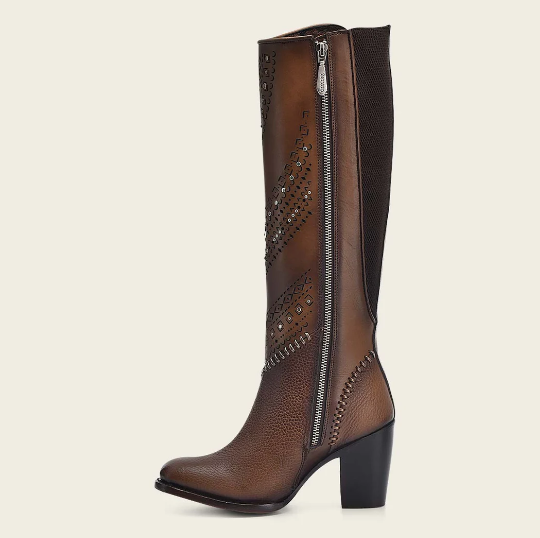 Bota casual en piel genuina para dama.