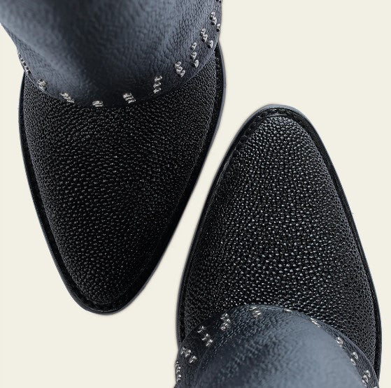 Bota casual en piel genuina de mantarraya para dama.