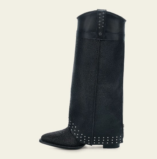 Bota casual en piel genuina de mantarraya para dama.