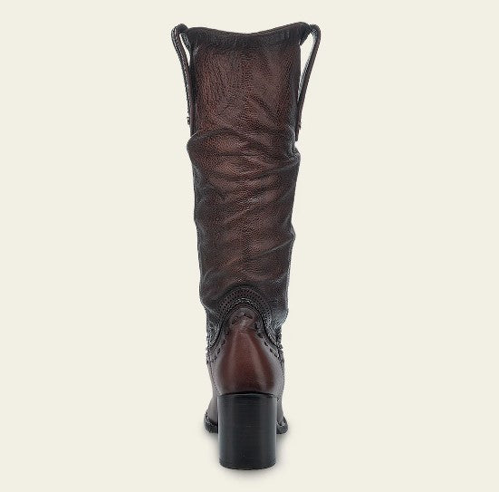 Bota tradicional en piel genuina para dama.