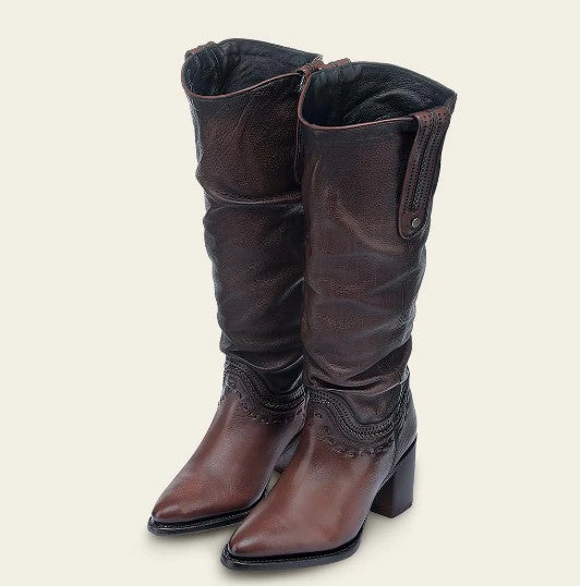 Bota tradicional en piel genuina para dama.