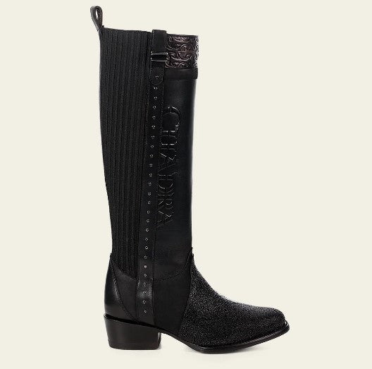 Bota casual en piel genuina de mantarraya para dama.