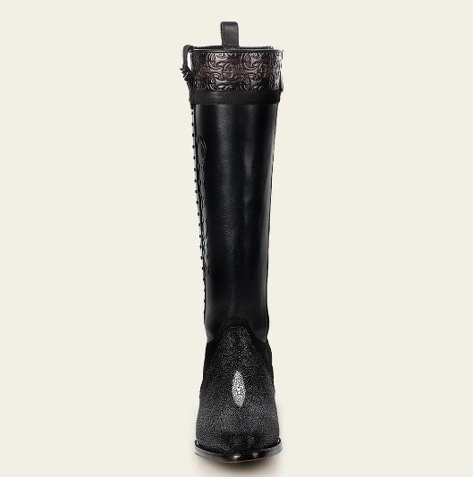 Bota casual en piel genuina de mantarraya para dama.