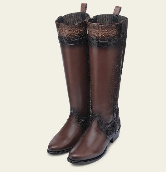Bota casual en piel genuina para dama.
