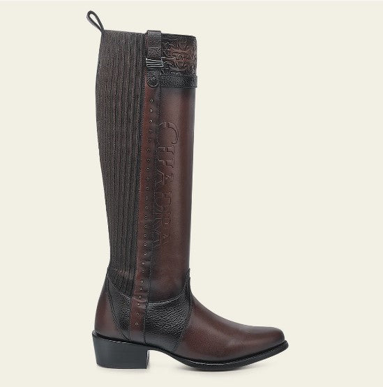 Bota casual en piel genuina para dama.