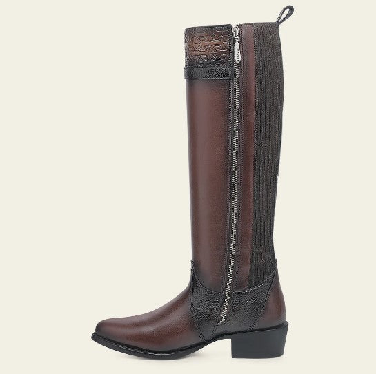 Bota casual en piel genuina para dama.