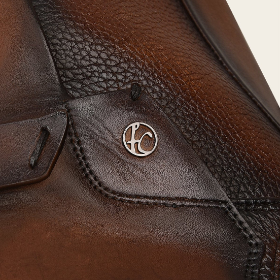 Bota de vestir en piel genuina de venado para caballero.