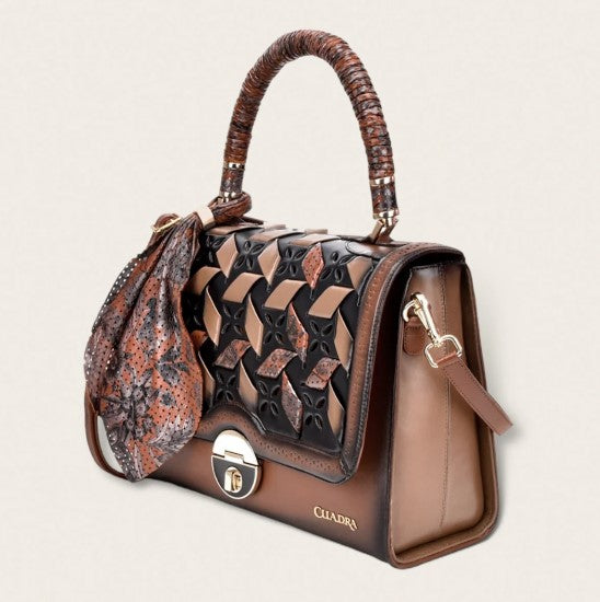 Bolso en piel genuina para dama.