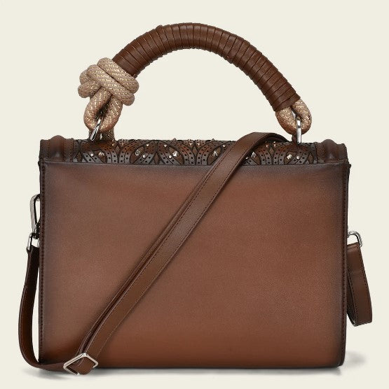 Bolso de mano con estoperoles.