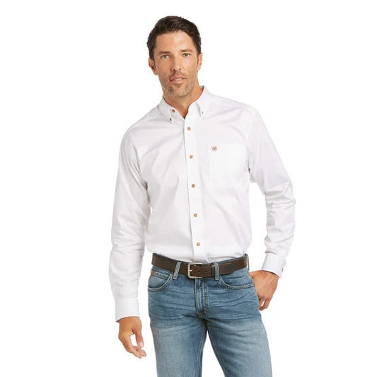 Camisa Ariat Solid Twill Corte Fitted Blanco.