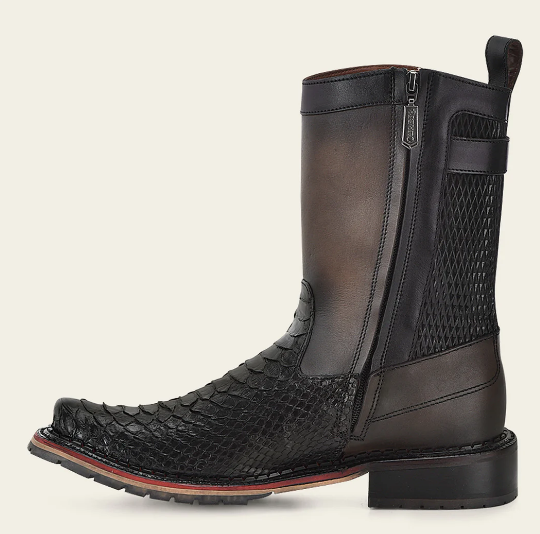 Bota urbana en piel genuina de pitón para caballero.