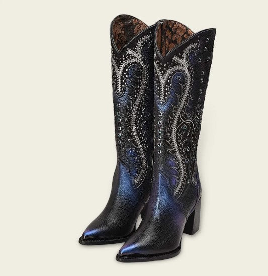 Bota tradicional en piel genuina para dama.