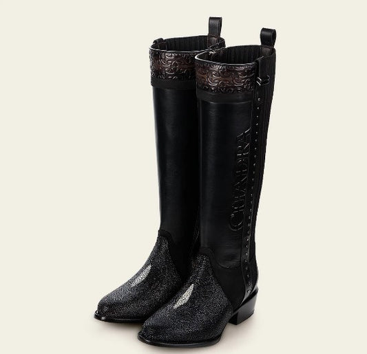 Bota casual en piel genuina de mantarraya para dama.
